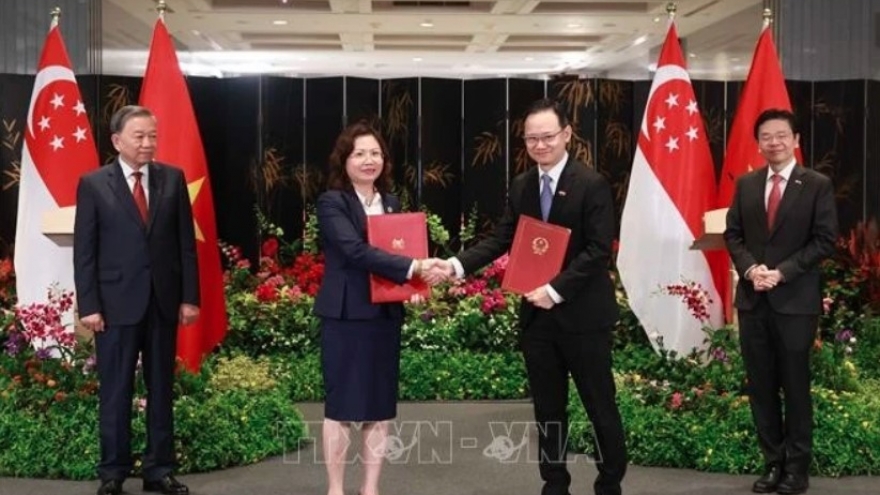 Vietnam, Singapore strengthen cooperation in capital market, digital asset regulation